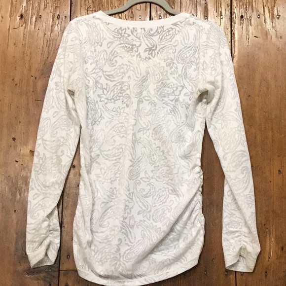 SOLD! Cute and Comfy Cabi Shirt in White, Gray & Copper - Picture 4 of 4